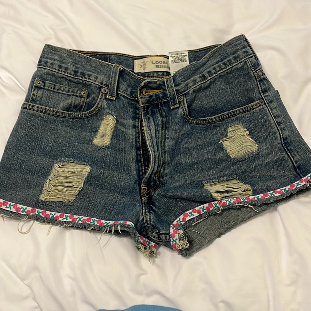 Vintage Levi Loose Straight 569 Denim Shorts- Size 28 Waist